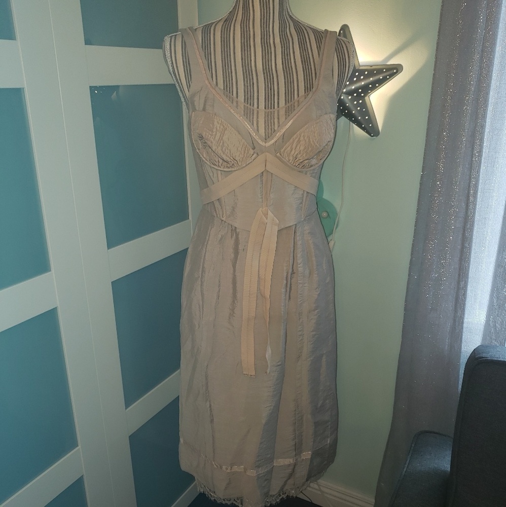 NWT BCBG Maxazria Runway $488 Beige Woven Dress Si